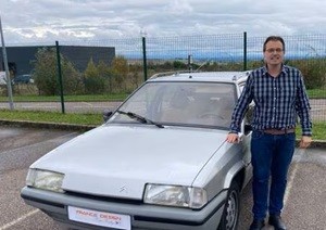 Passionné par les Citroën BX, il reconstitue un modèle rare imaginé par Heuliez