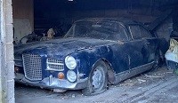 Une Facel Vega HK500 restée cachée pendant 50 ans dans une grange