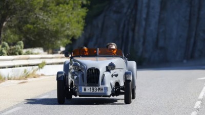 On a testé la 2 CV Burton
