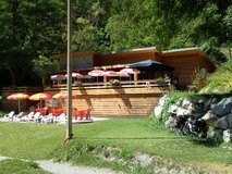 LA BUVETTE DU LAC