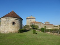DONJON DE BAZOGES-EN-PAREDS