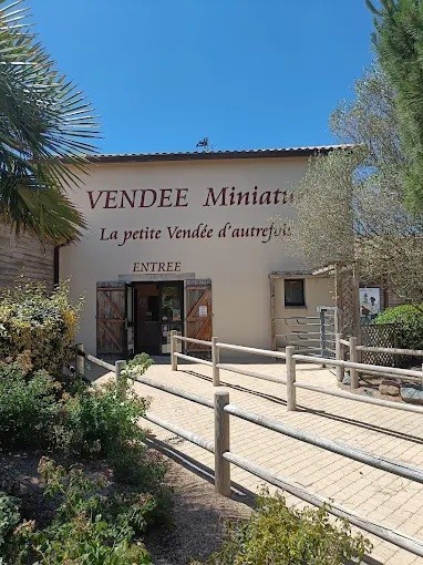 VENDÉE MINIATURE