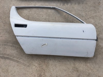 Porte droite pour Alfa Romeo Montreal